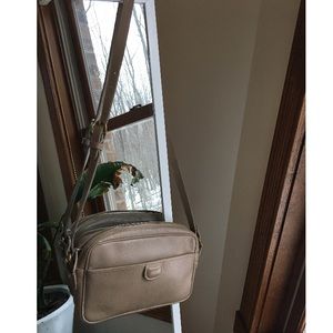 Vintage Coach Nude Leather Purse